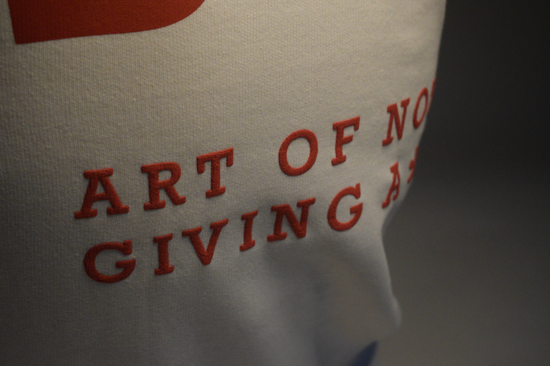 SUBTLE RED  SWEATSHIRT