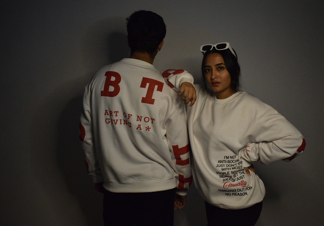 SUBTLE RED  SWEATSHIRT